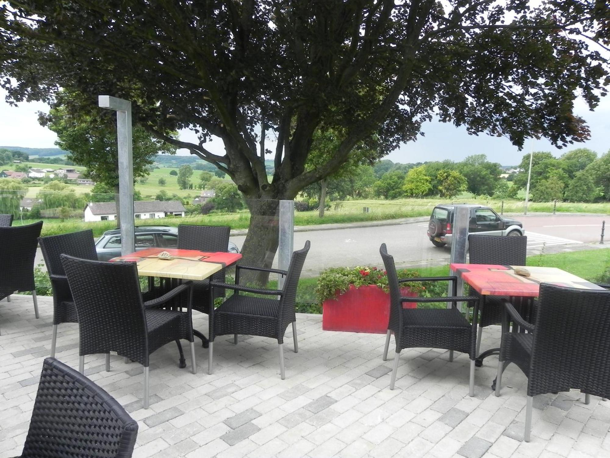 Hotel - Restaurant Uit De Kunst Vijlen Ngoại thất bức ảnh